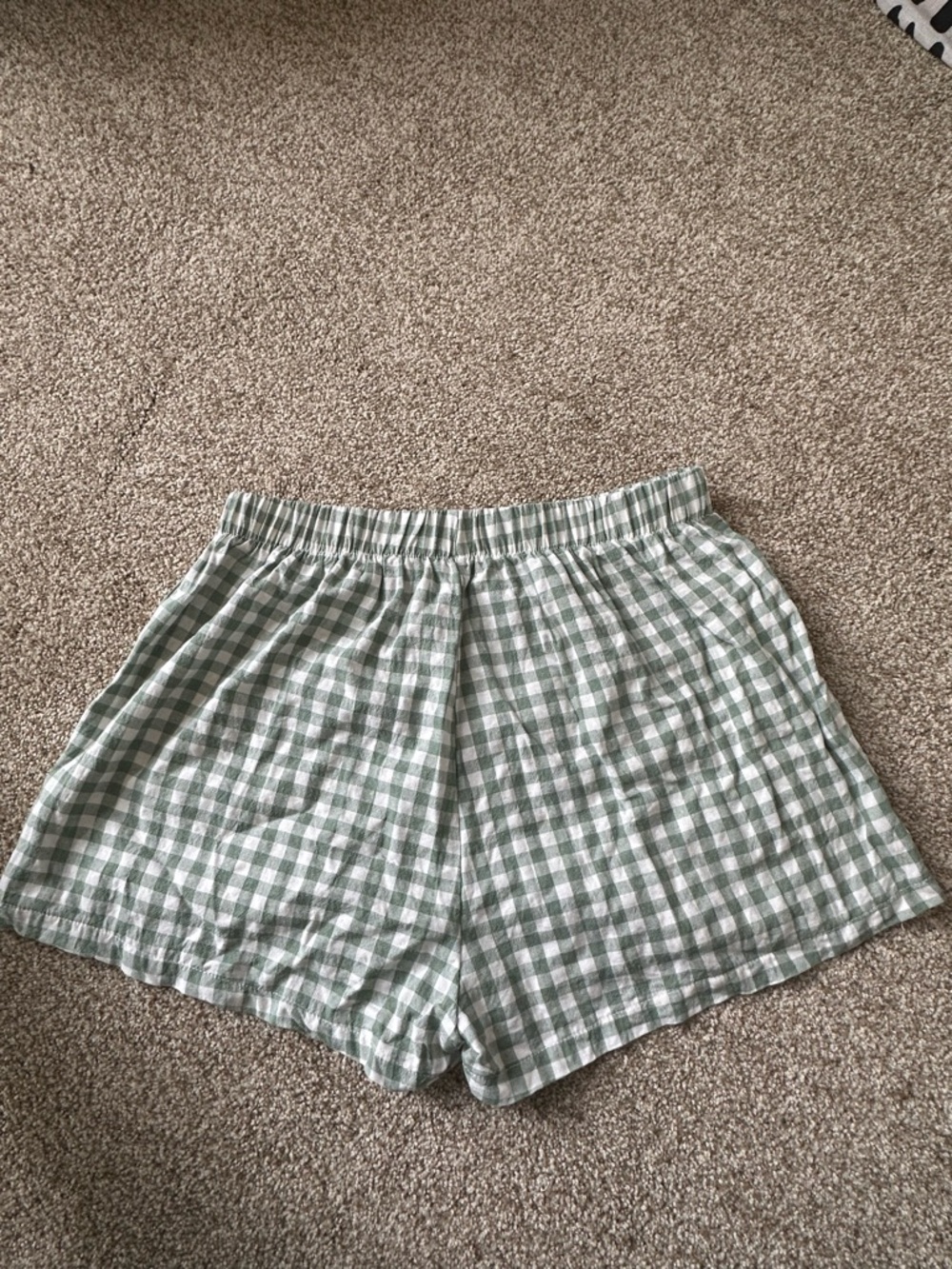 Women's Green Gingham Athletic Shorts - Picture 3 of 4